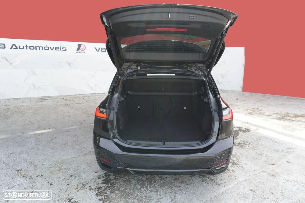 BMW 218 Active Tourer i Pack Desportivo M Auto - 24