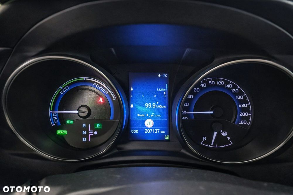 Toyota Auris Hybrid 135 Prestige - 10