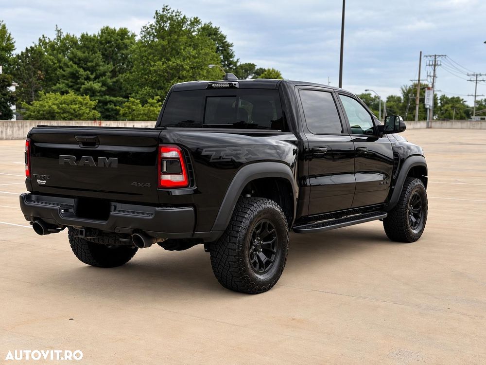 Dodge RAM - 10