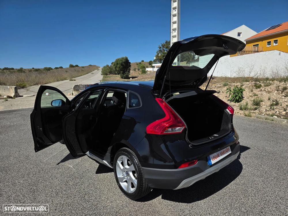 Volvo V40 Cross Country 1.6 D2 Summum - 23