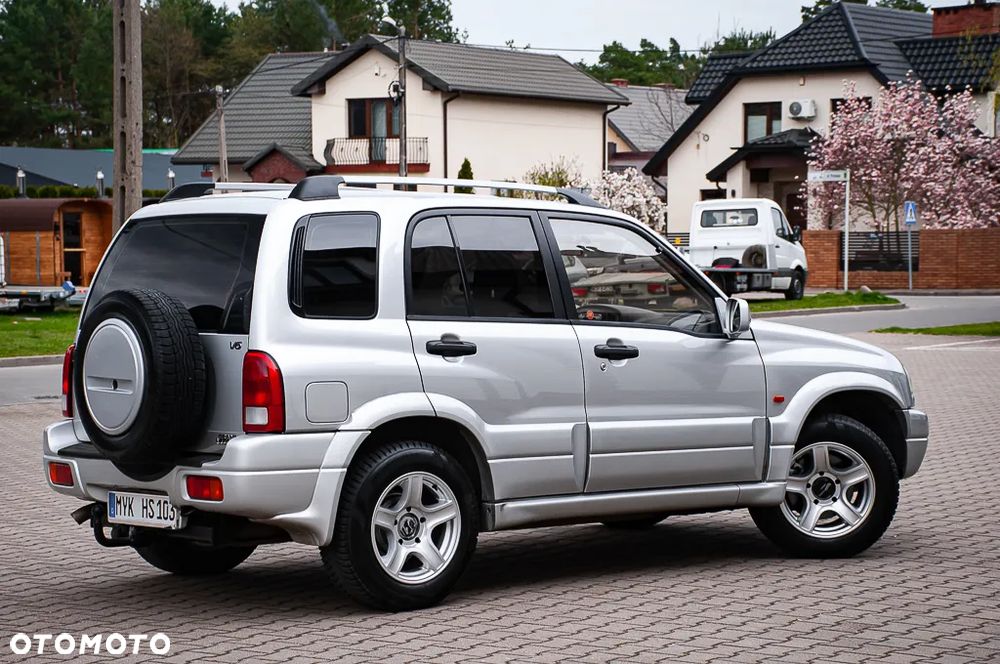 Suzuki Grand Vitara - 17