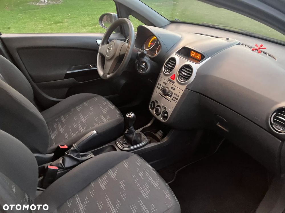 Opel Corsa 1.2 16V Enjoy - 10