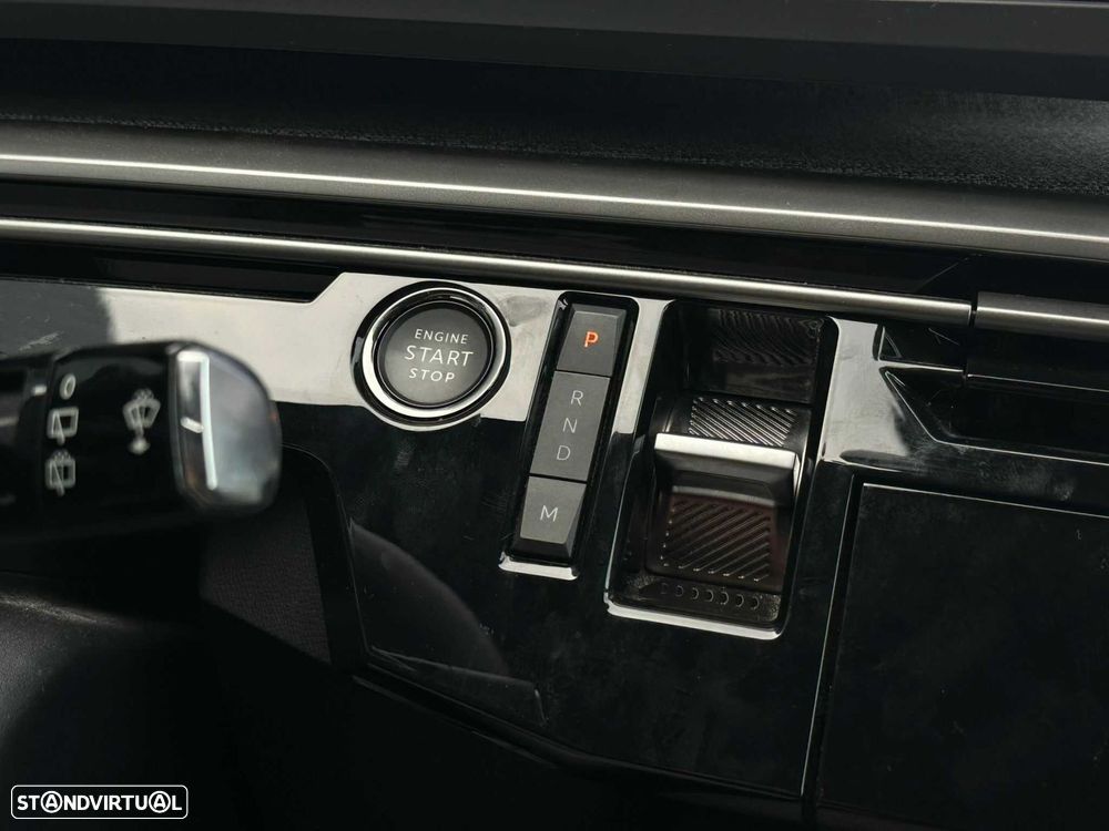 Peugeot 5008 1.2 Hybrid Allure e-DCS6 — fotografia 10