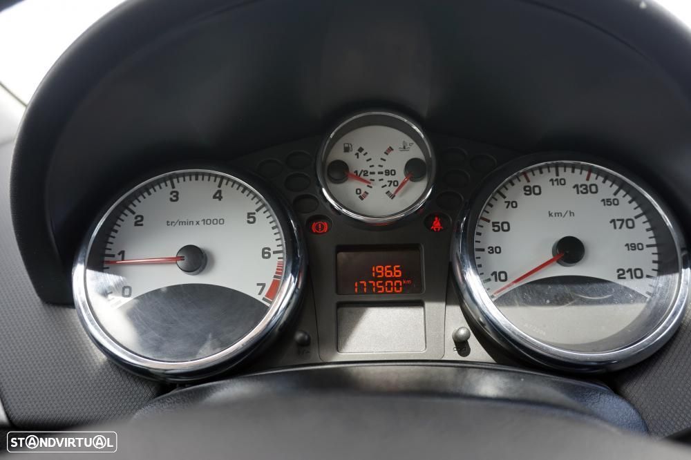 Peugeot 207 1.4 16V Trendy - 13
