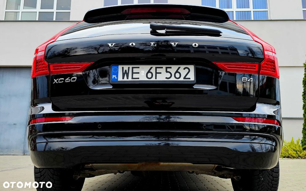 Volvo XC 60 B4 D Momentum Pro - 39