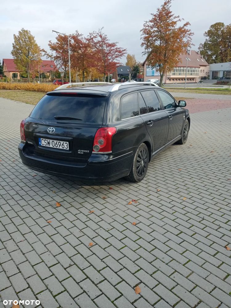 Toyota Avensis - 7