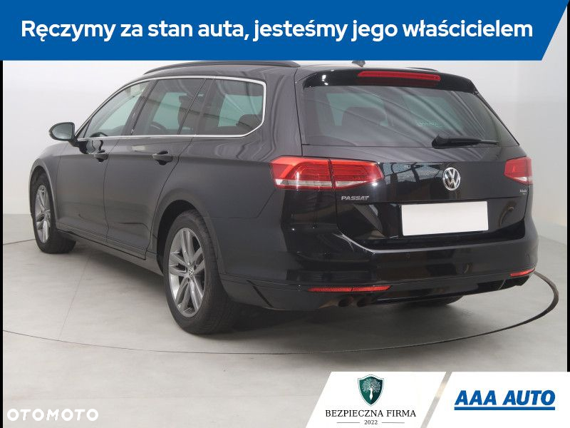 Volkswagen Passat - 5