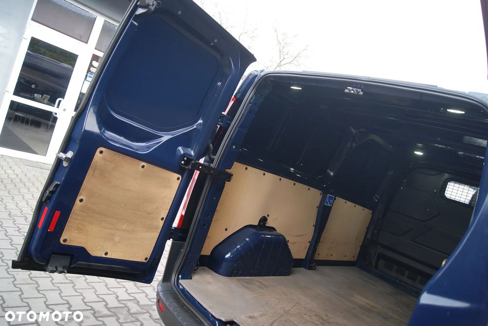Ford Transit Custom - 12