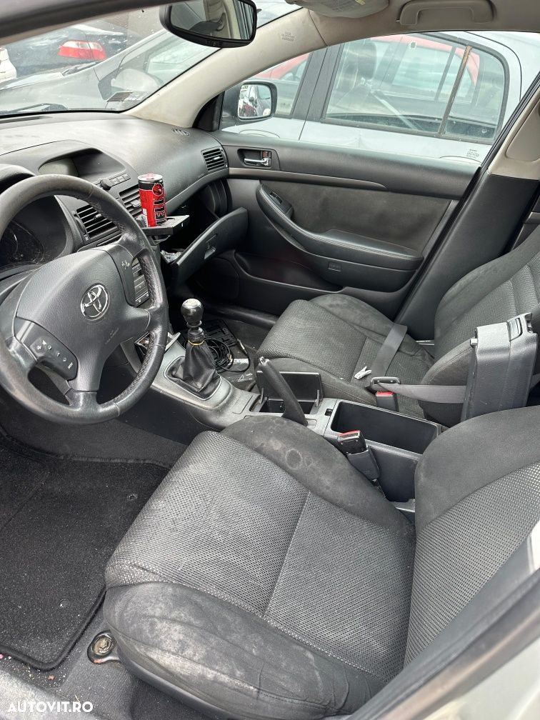 Dezmembram Toyota Avensis 2006 2.0d Manual 6 trepte - 7