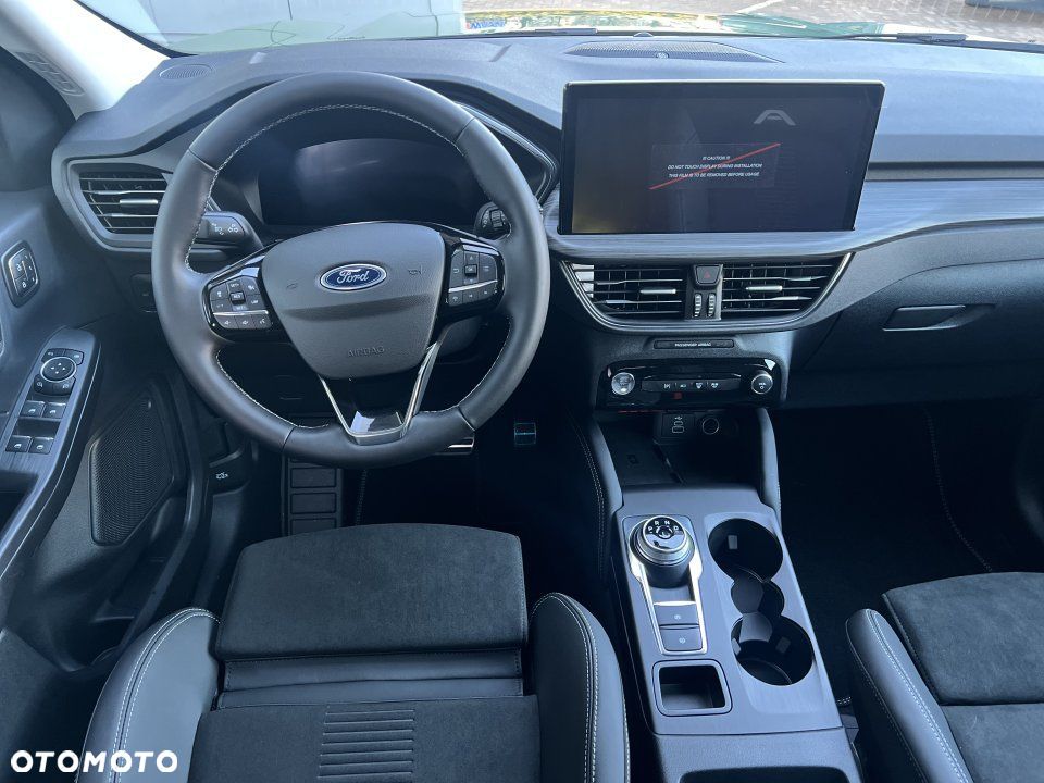 Ford Kuga - 12