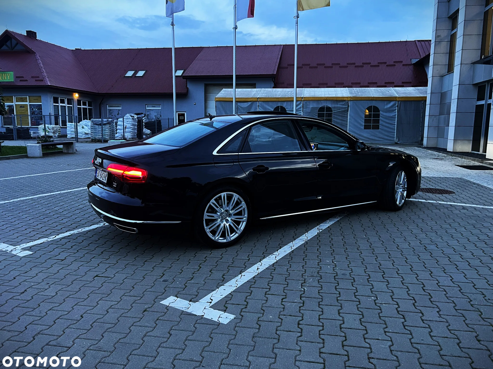 Audi A8 4.2 TDI DPF (clean diesel) quattro tiptronic - 29