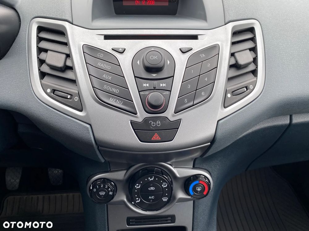 Ford Fiesta 1.25 Ambiente - 13