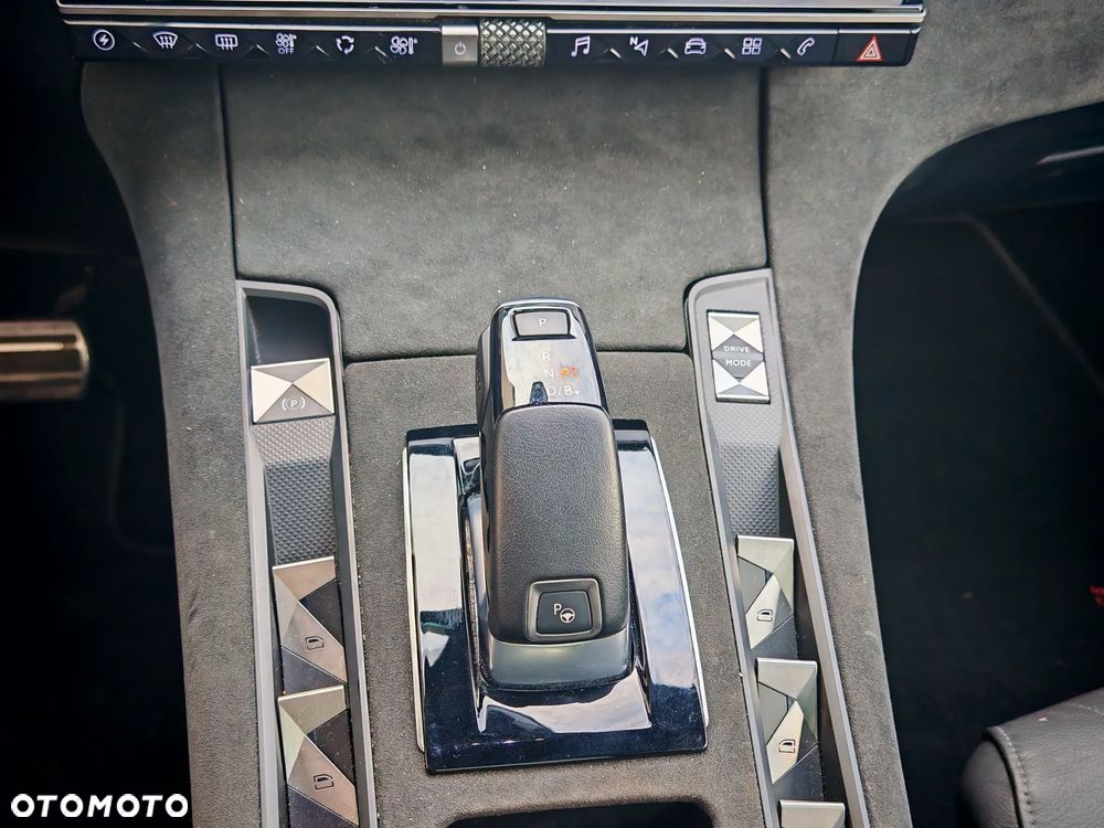 DS Automobiles DS 7 Crossback 1.6 E-Tense 4x4 Performance Line + - 27