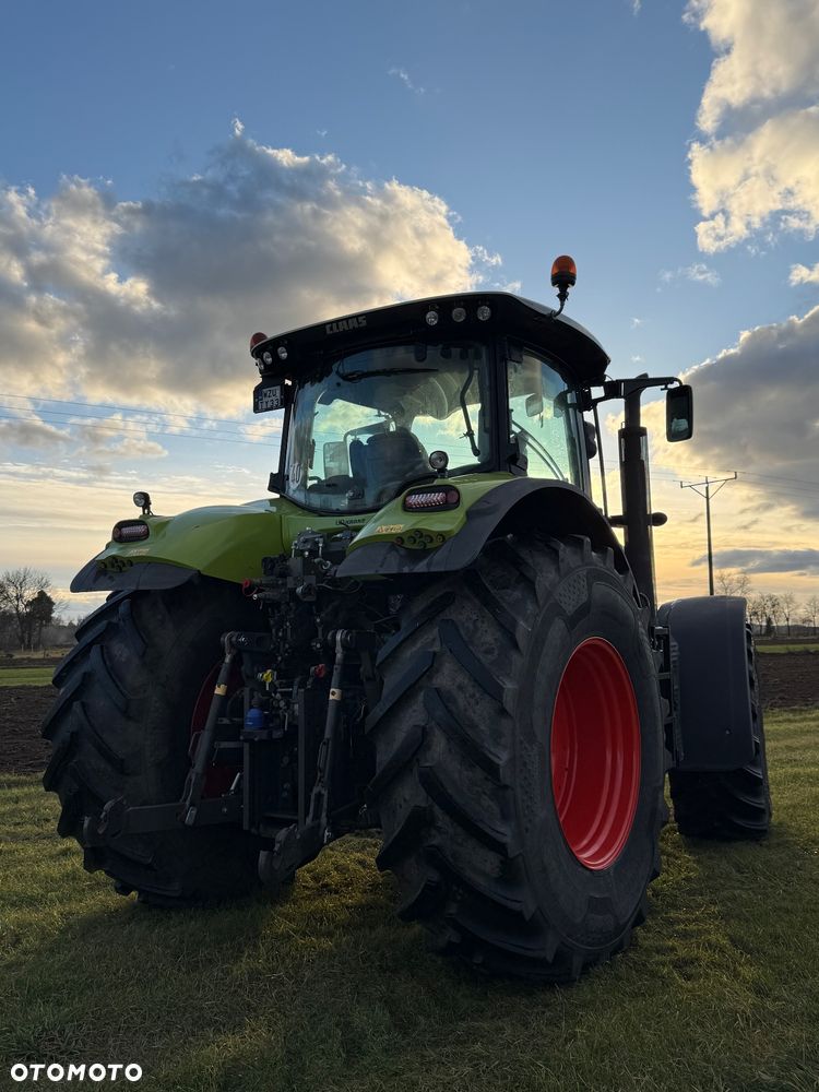 Claas Axion 850 - 12