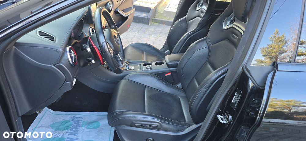 Mercedes-Benz CLA AMG 45 4Matic AMG Sp.sh 7G-DCT AMG Night Edition - 31