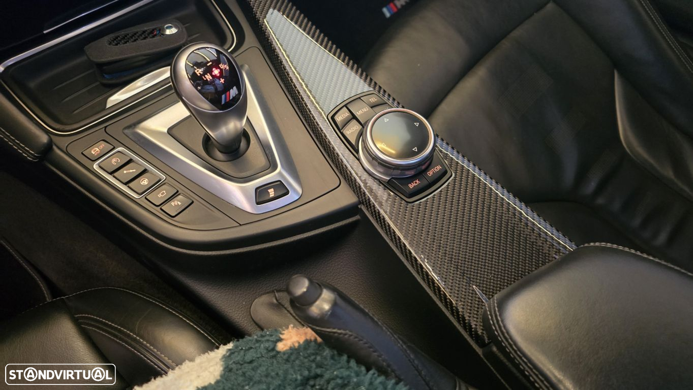 BMW M4 Auto - 54