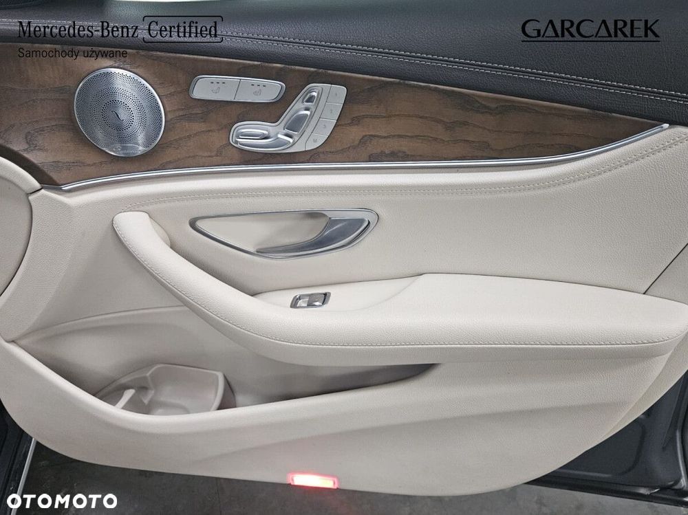 Mercedes-Benz Klasa E - 24