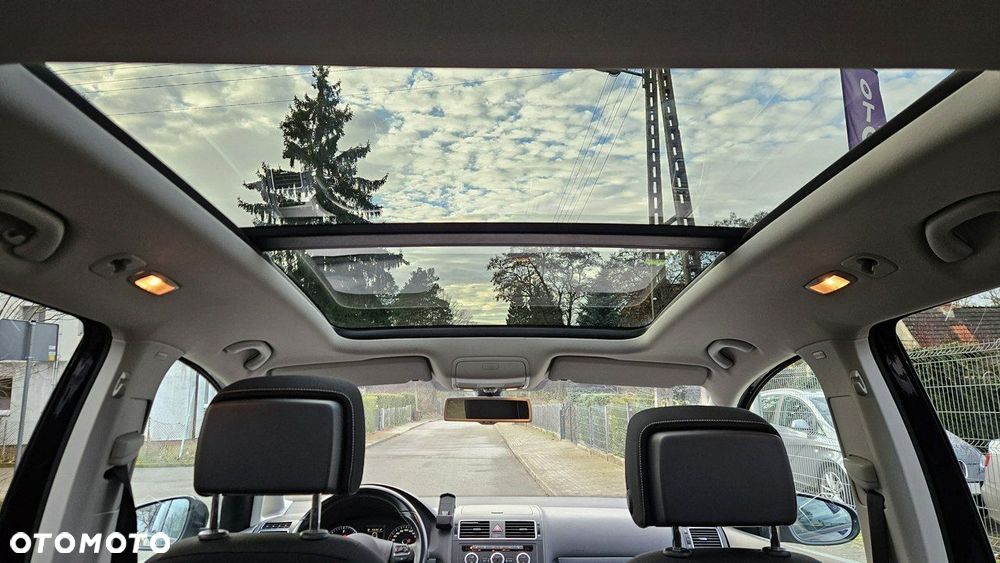 Volkswagen Touran 1.6 TDI DPF DSG Cup - 20