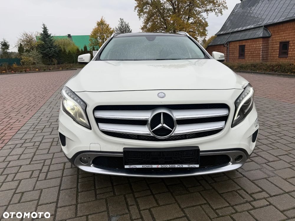 Mercedes-Benz GLA 200 (CDI) d 4Matic 7G-DCT - 2
