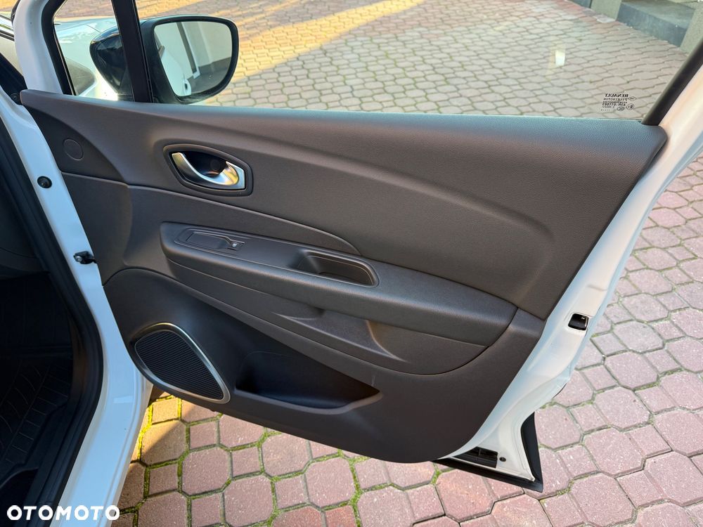 Renault Captur 1.2 Energy TCe XMOD - 31