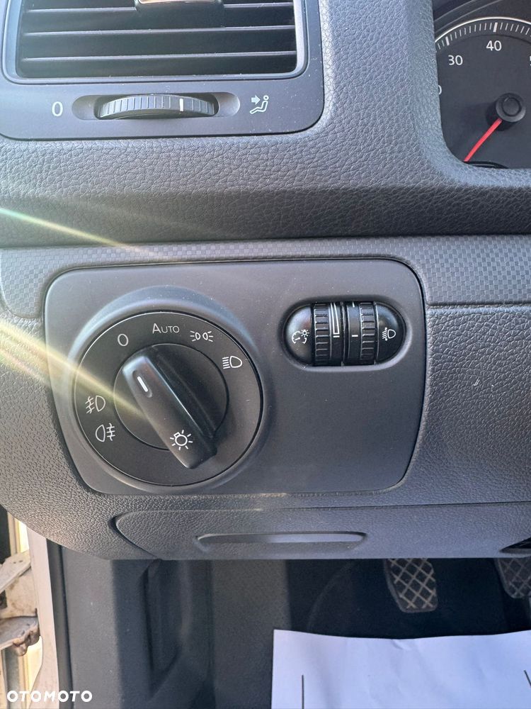 Volkswagen Golf 1.6 Edition - 12