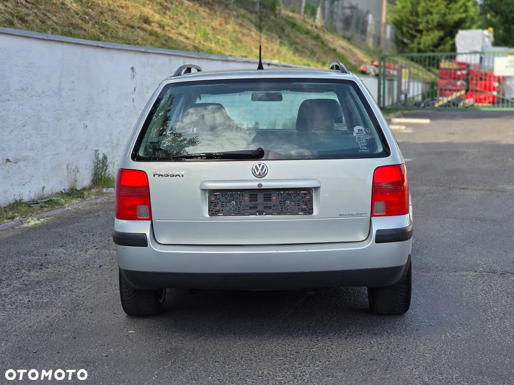 Volkswagen Passat 1.6 Comfortline - 8