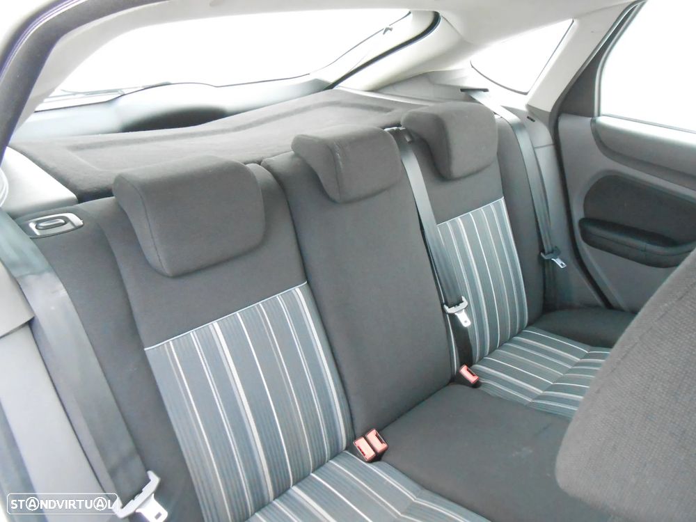 Ford Focus 1.6 TDCi ECOnetic - 22