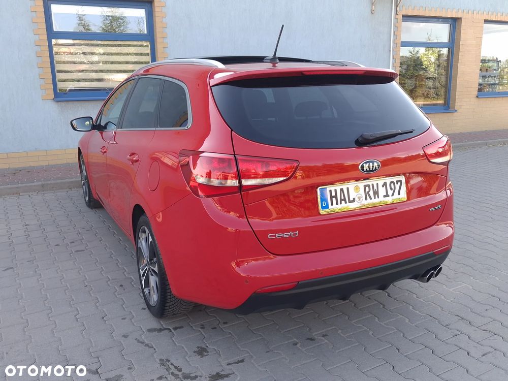 Kia Ceed 1.6 CRDi 136 ISG GT Line - 37