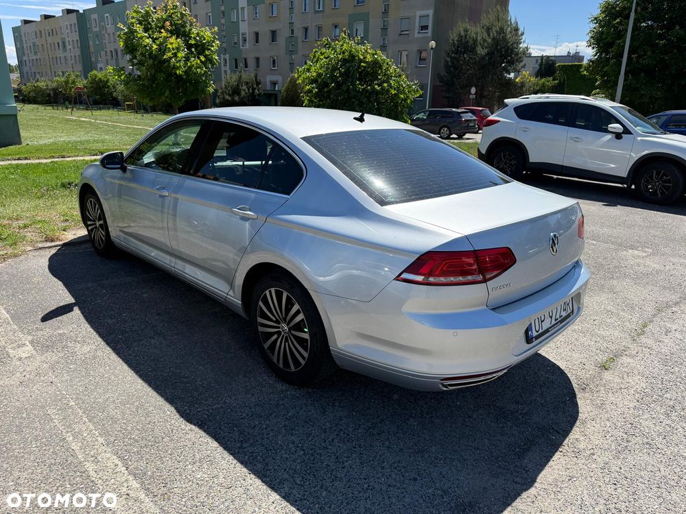Volkswagen Passat 2.0 TDI SCR Comfortline - 9
