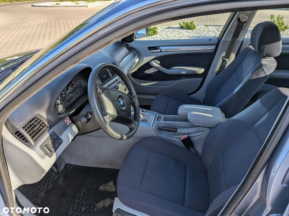 BMW Seria 3 - 12