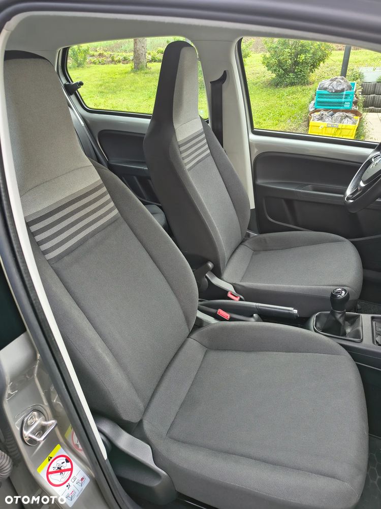 Volkswagen up! - 14