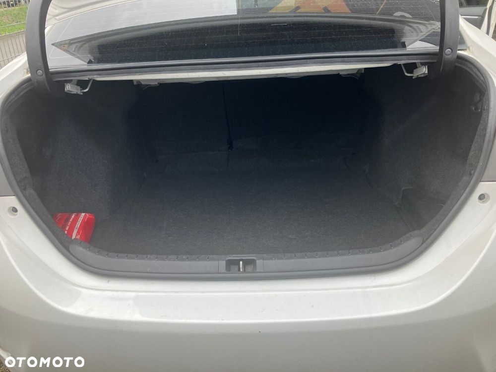 Toyota Corolla 1.4 D-4D Comfort - 8