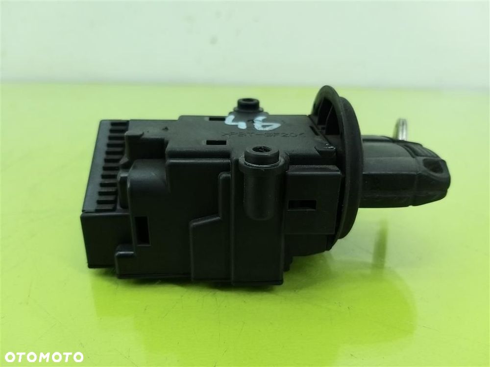 Zestaw odpalający startowy  BMW Seria 5 E60 2003-2010 3.0D 231KM 0281014175 - 2