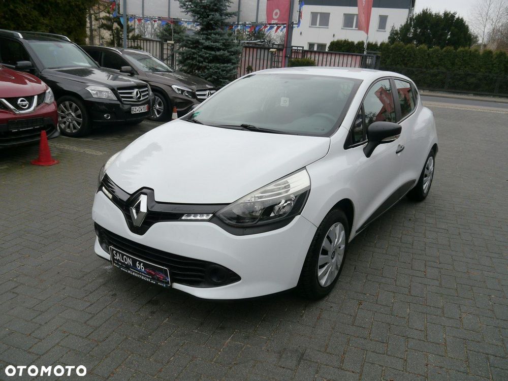 Renault Clio 1.2 16V Authentique - 4