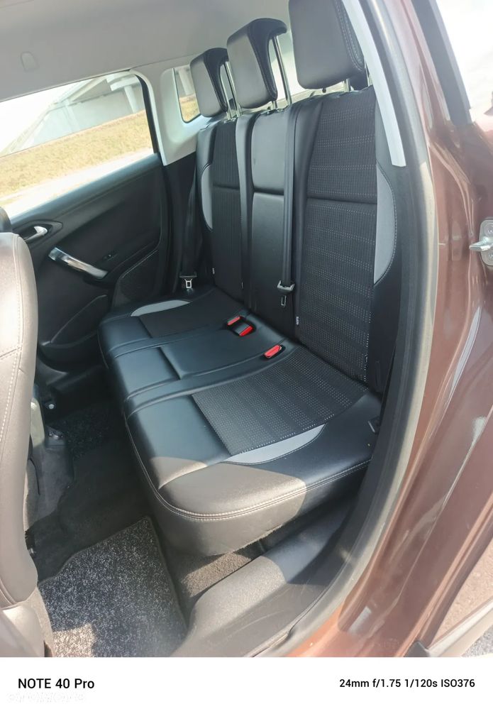 Peugeot 2008 1.2 Pure Tech Access - 32