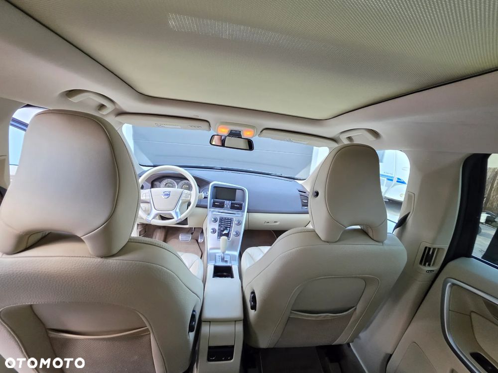 Volvo XC 60 - 24