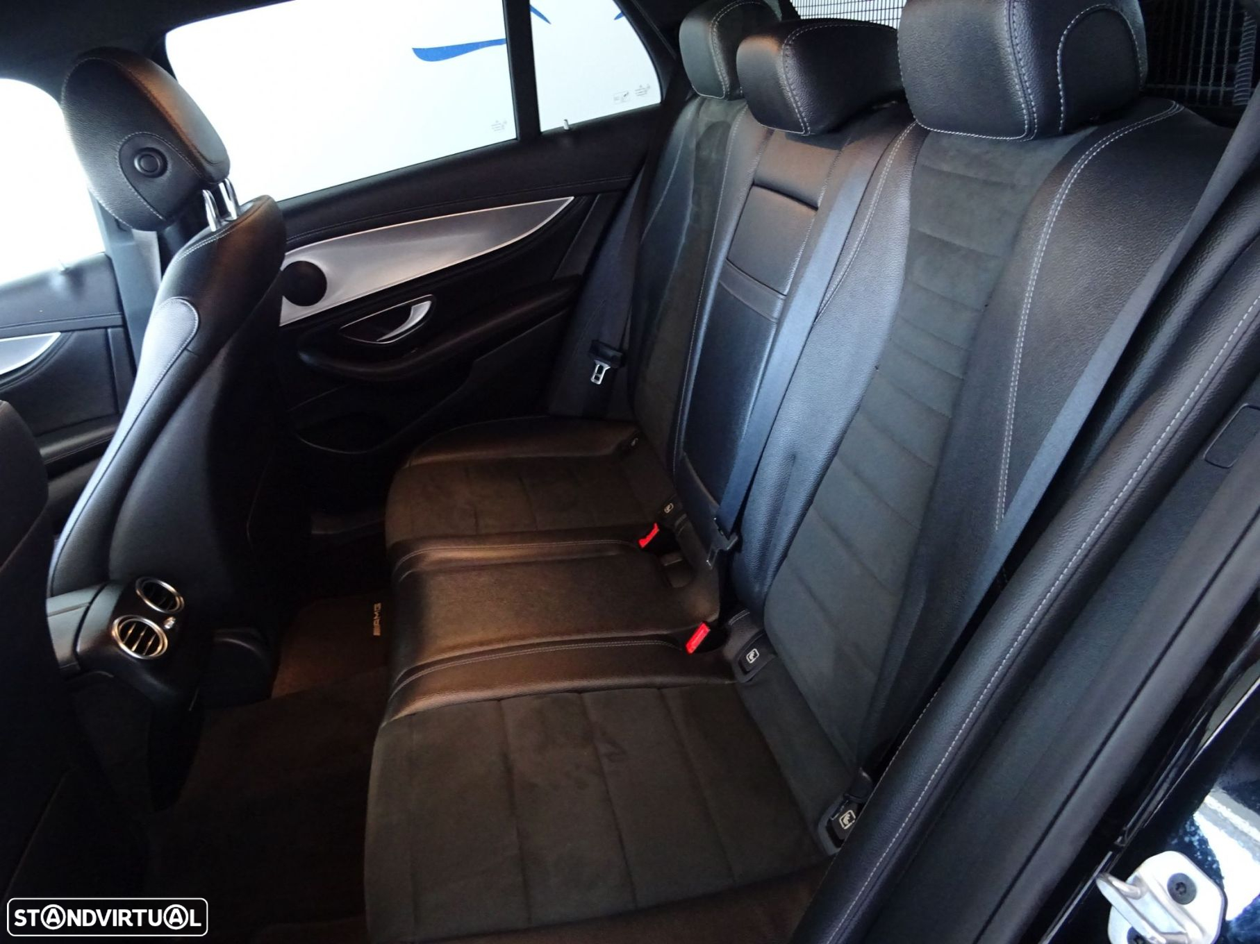 Mercedes-Benz E 220 d AMG Line 7L - 10