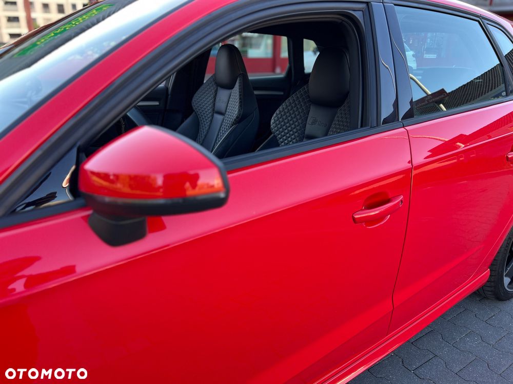 Audi A3 Sportback 2.0 TDI S tronic S line Sportpaket - 6
