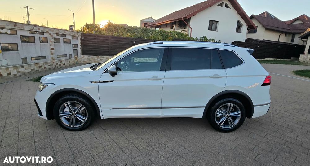 Volkswagen Tiguan - 32