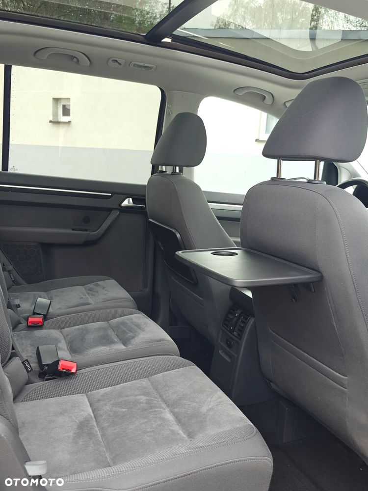 Volkswagen Touran 1.6 TDI DPF Highline - 14
