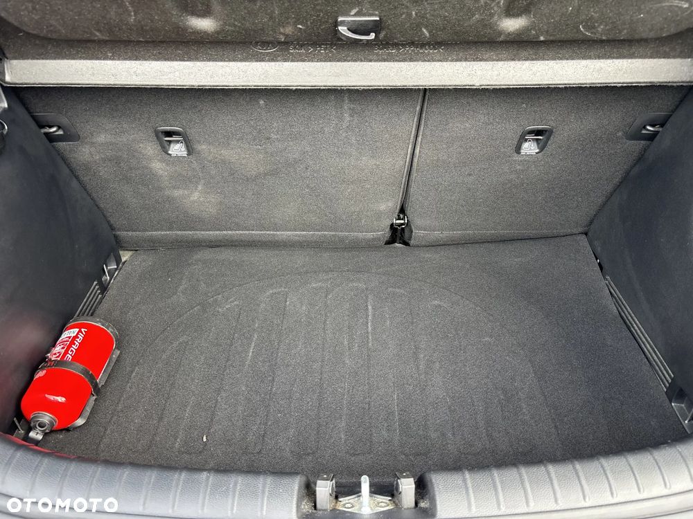 Kia Rio 1.2 M - 23