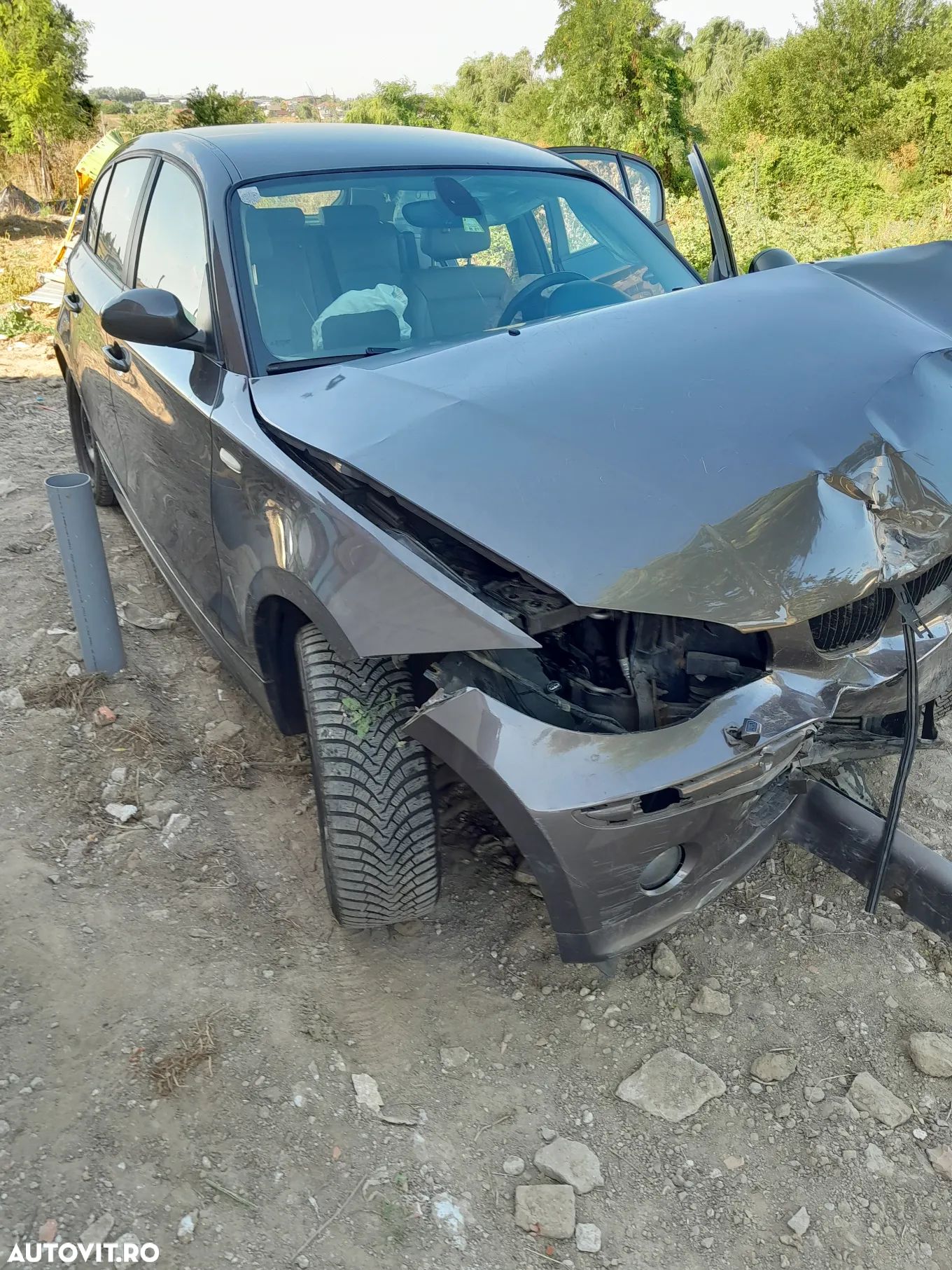 Dezmembrez Bmw seria 1 118D 90kw(122cp) - 1