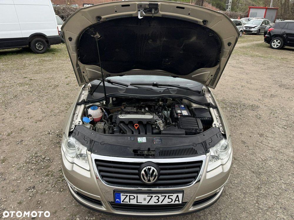 Volkswagen Passat 2.0 FSI Automatik Comfortline - 10