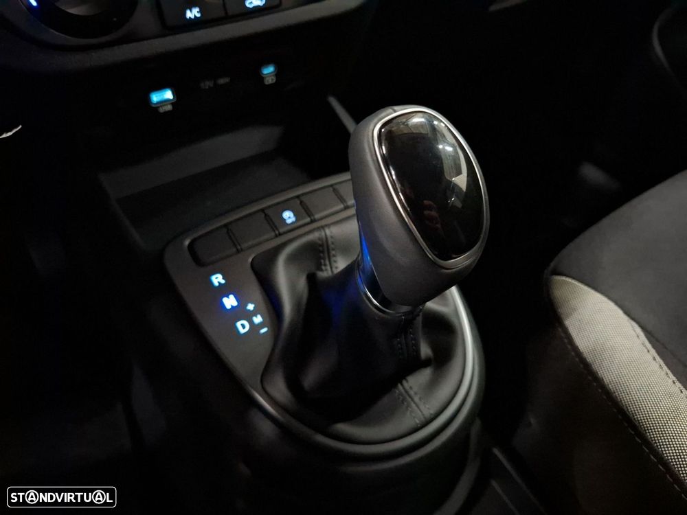 Hyundai i10 1.0 Comfort AMT - 18
