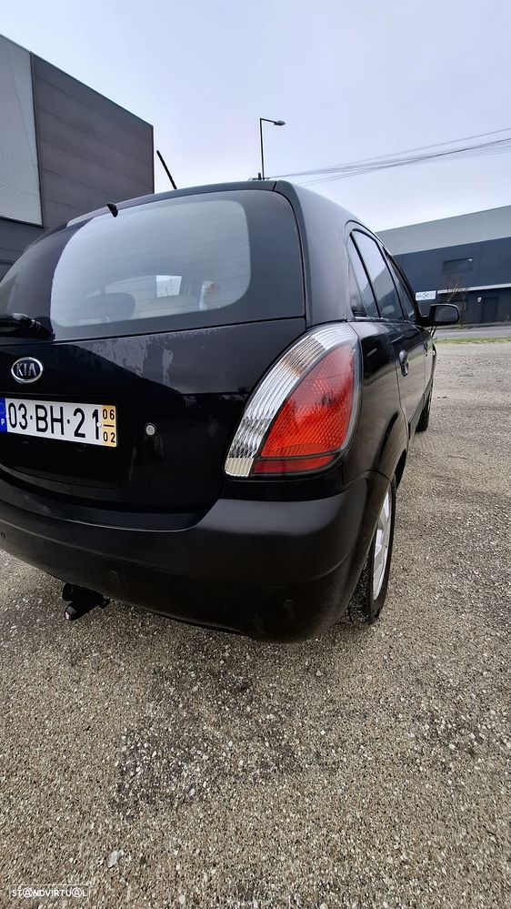 Kia Rio 1.4 LX - 5