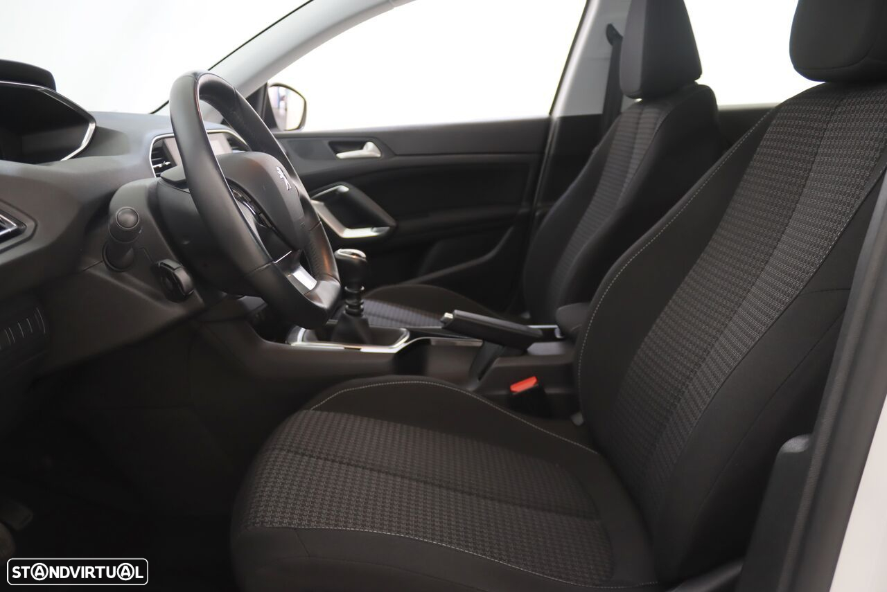Peugeot 308 1.5 BlueHDi Business Line - 4