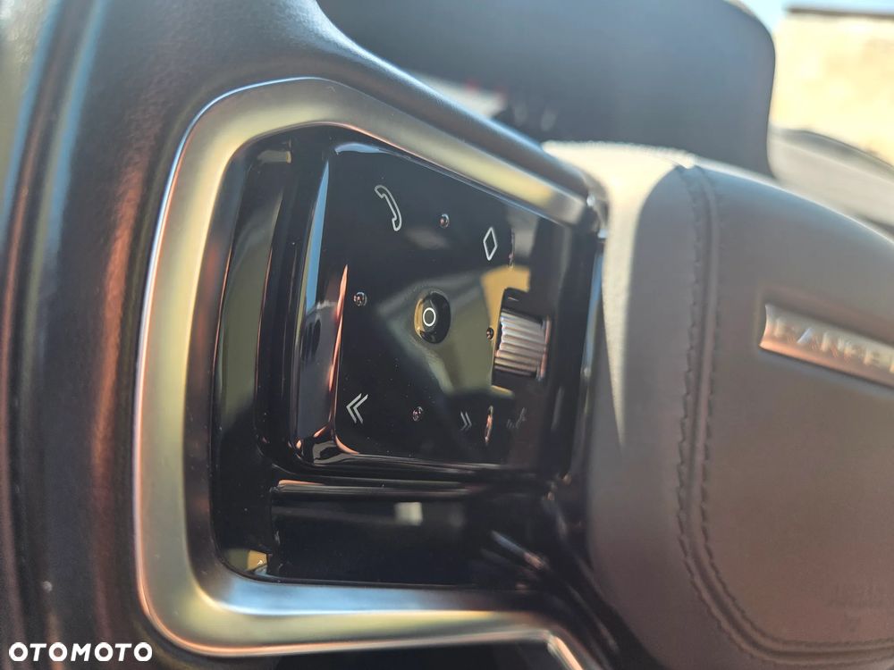 Land Rover Range Rover Evoque 2.0 P200 mHEV - 19