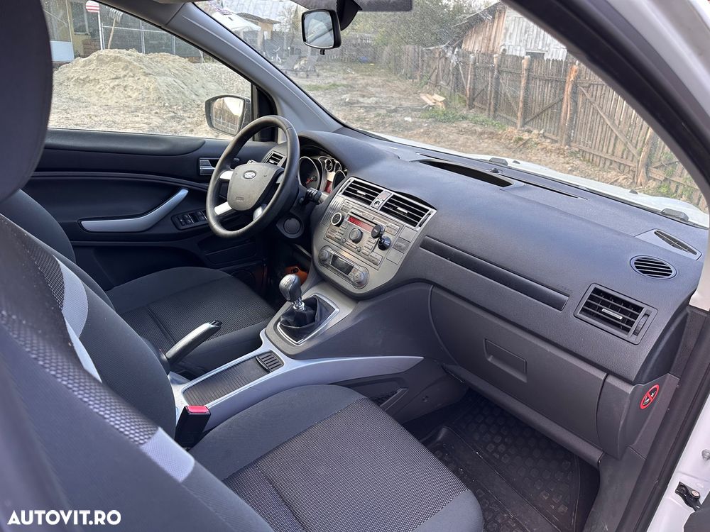 Ford Kuga 2.0 TDCi 4WD Titanium - 2