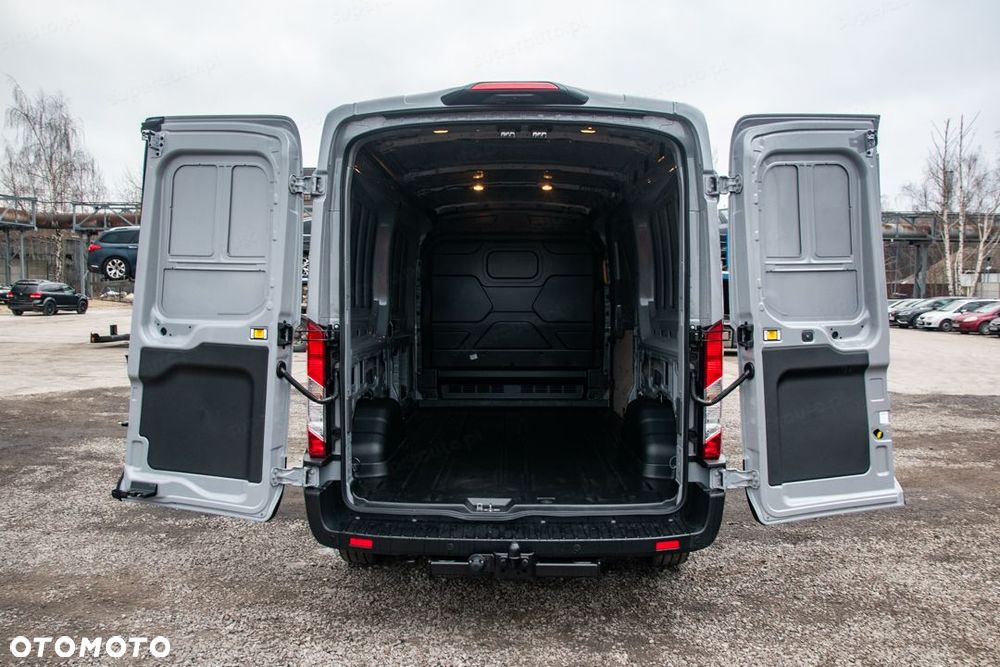 Ford Transit 350 L3H2 Trend A8 2.0 130KM - 12
