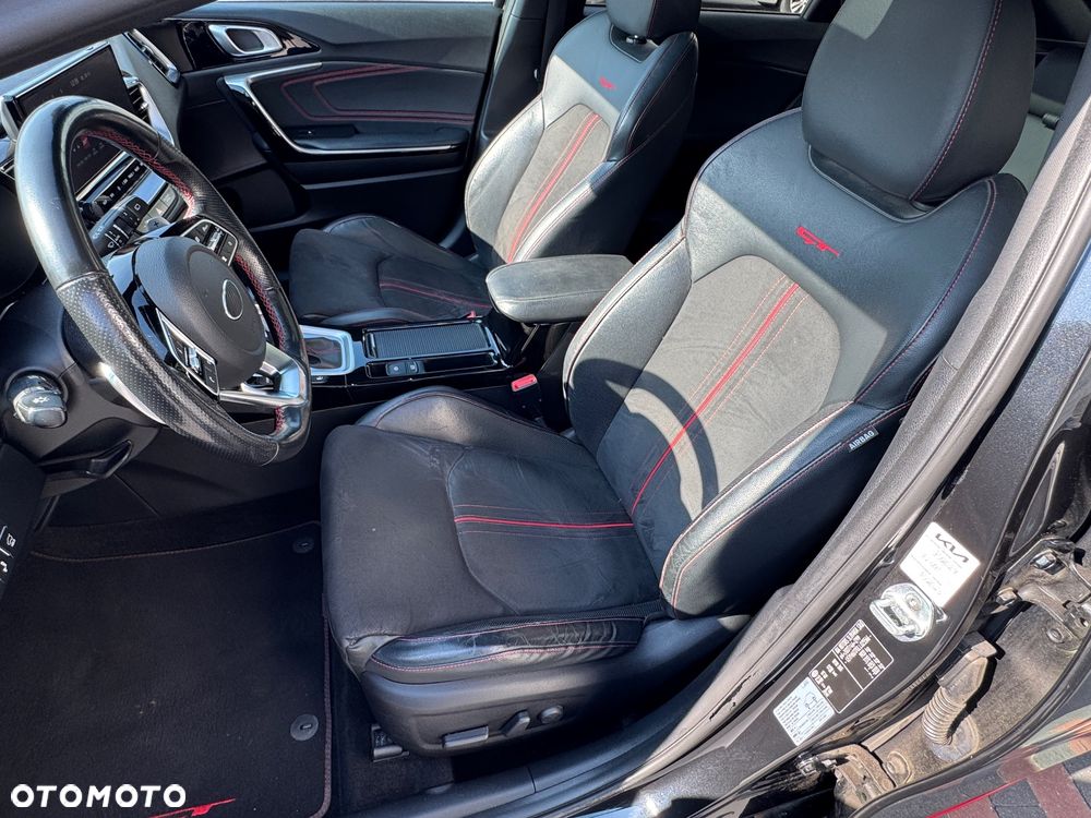 Kia ProCeed 1.6 T-GDI DCT7 OPF GT - 36